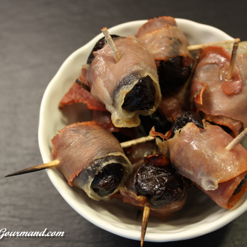 Prunes with Prosciutto